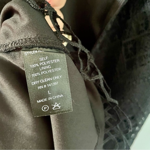 Aster the label Black Lace Sleeveless shift mini Dress size large - Picture 9 of 10